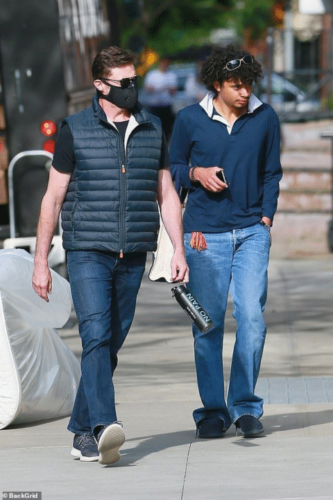 Oscar Maximilian Jackman with Father Hugh Jackman